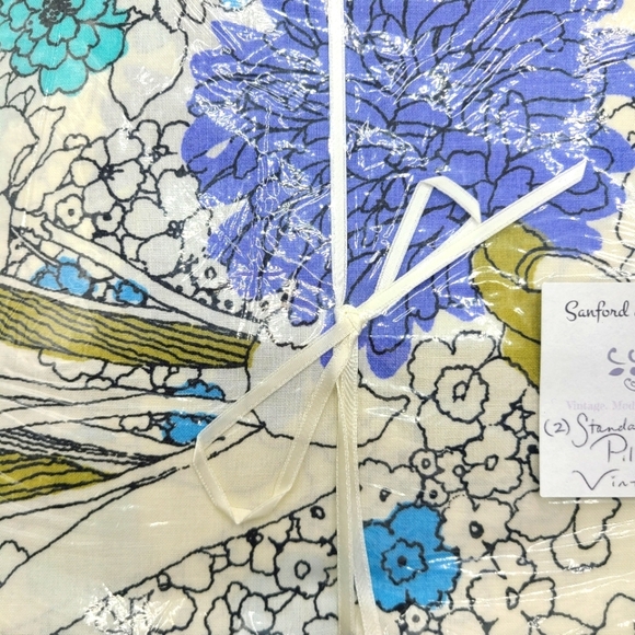 Vintage Floral Standard Pillowcase Set (2 pieces) - Picture 2 of 4